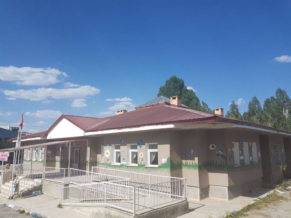 Sarıkamış’ta, okullar bakım ve onarıma alındı