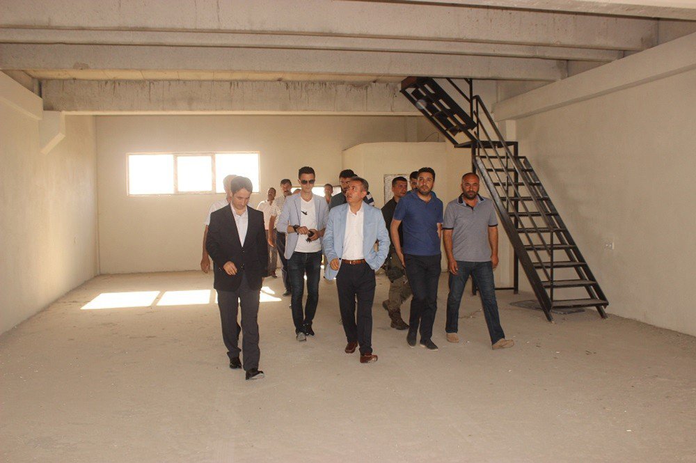 Vali Elban yeni hal binasını ziyaret etti