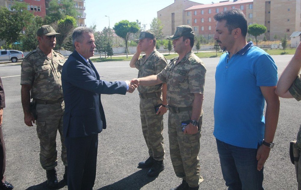 Vali Elban’dan İl Jandarma Komutanı Şahin’e ziyaret