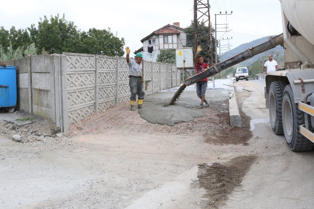 Kazımpaşa’ya hem doğalgaz hem de kaldırım