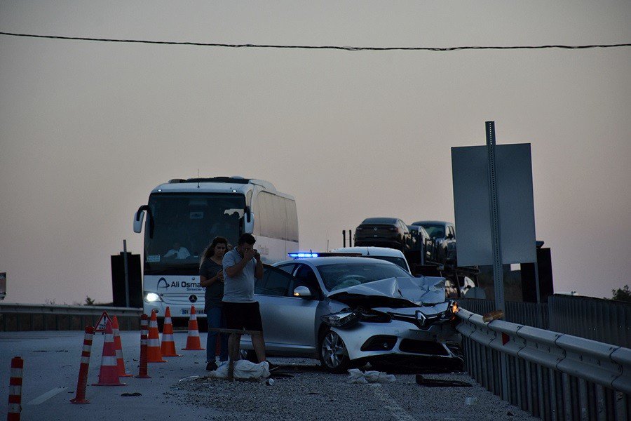 Kastamonu’da 3 araçlı trafik kazası meydana geldi