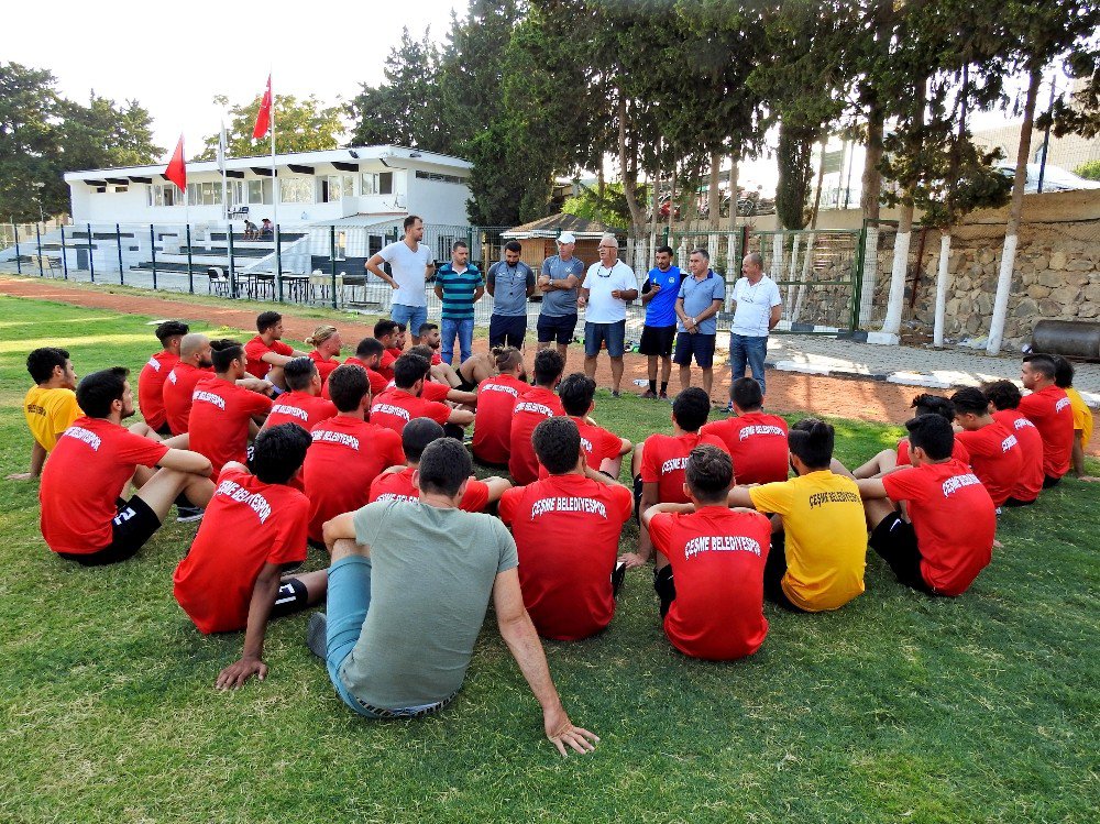 Çeşme Belediyespor yeni sezonun ilk antrenmanını yaptı