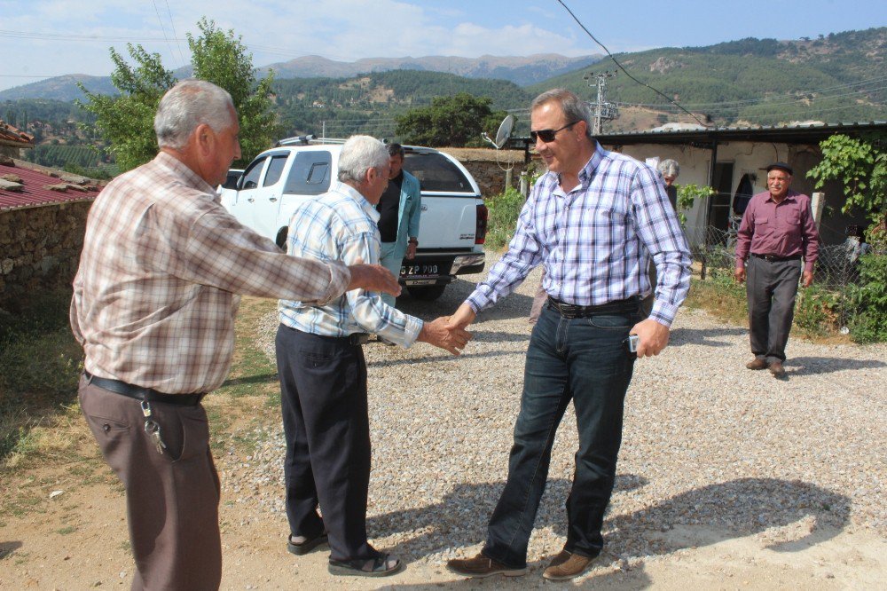 Başkan Karaçoban mahallelerin sıkıntılarını yerinde dinliyor