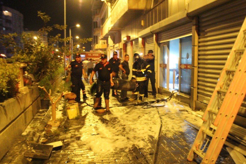 Lokantada çıkan yangında faciadan dönüldü