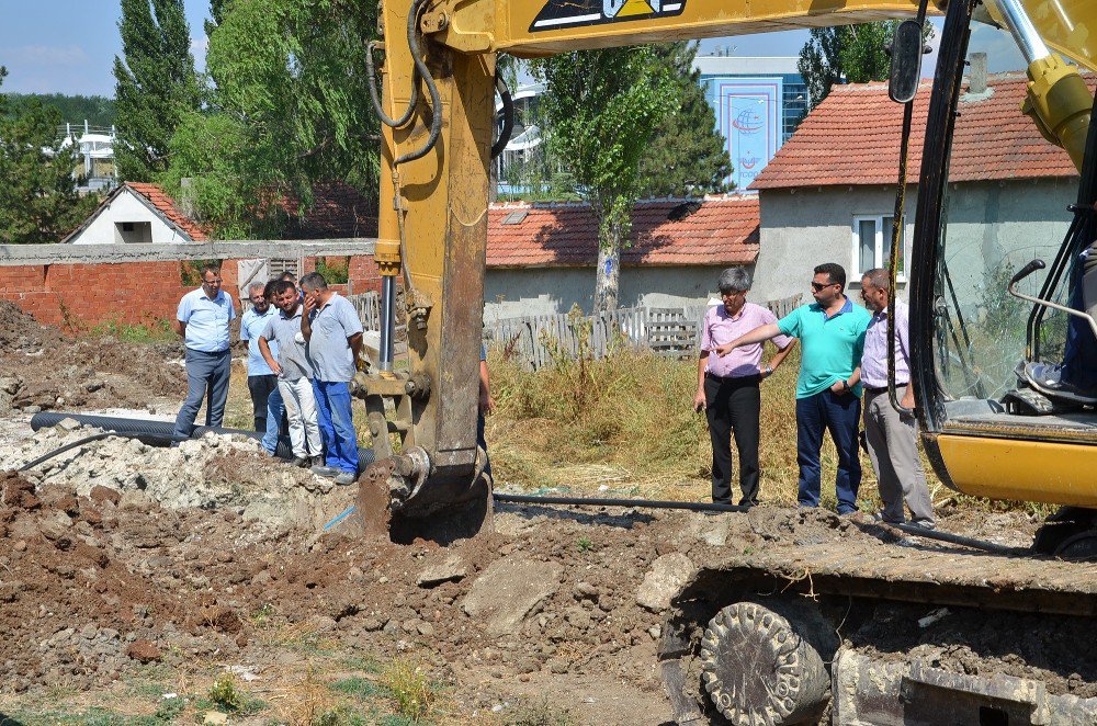 Başkan Bakıcı, İçköy Mevkii’nde başlatılan alt yapı çalışmalarını inceledi