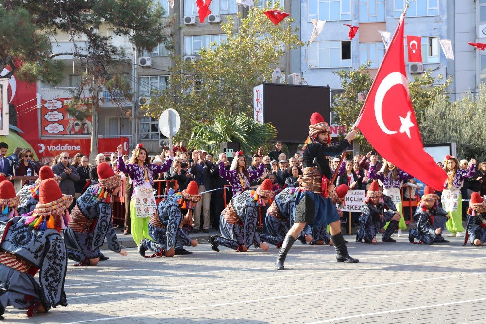 Burhaniye’de Halk Oyunları Şenliği düzenlenecek