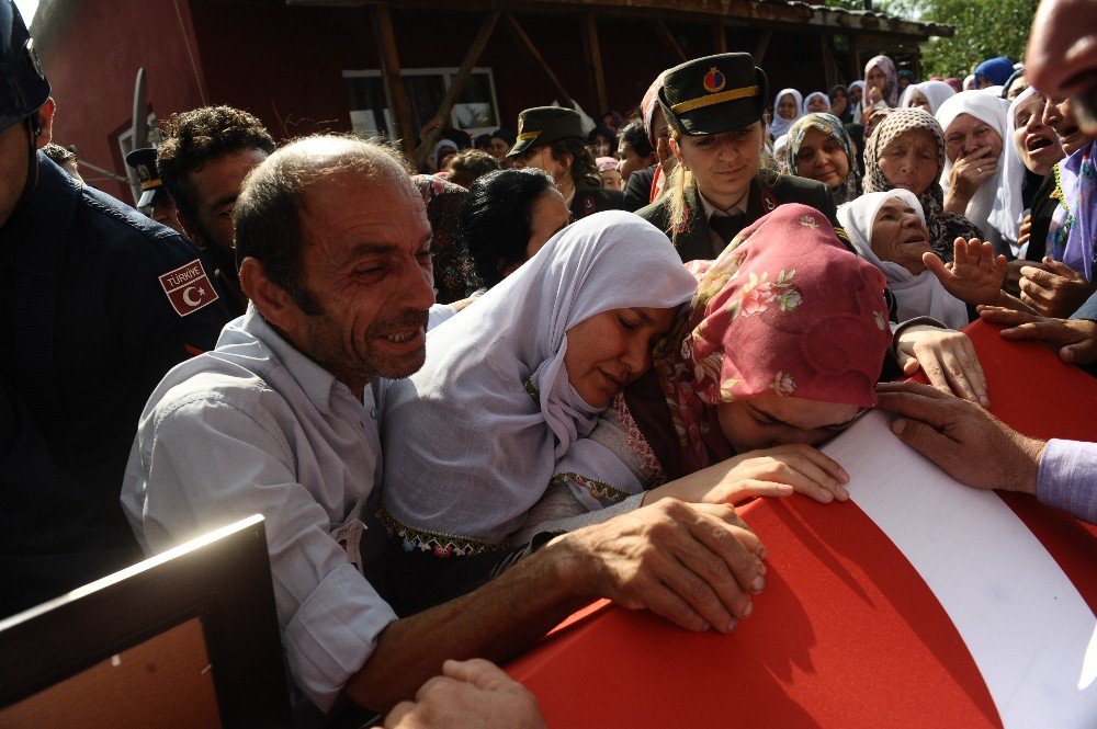 Bursa şehidini gözyaşları içinde uğurladı