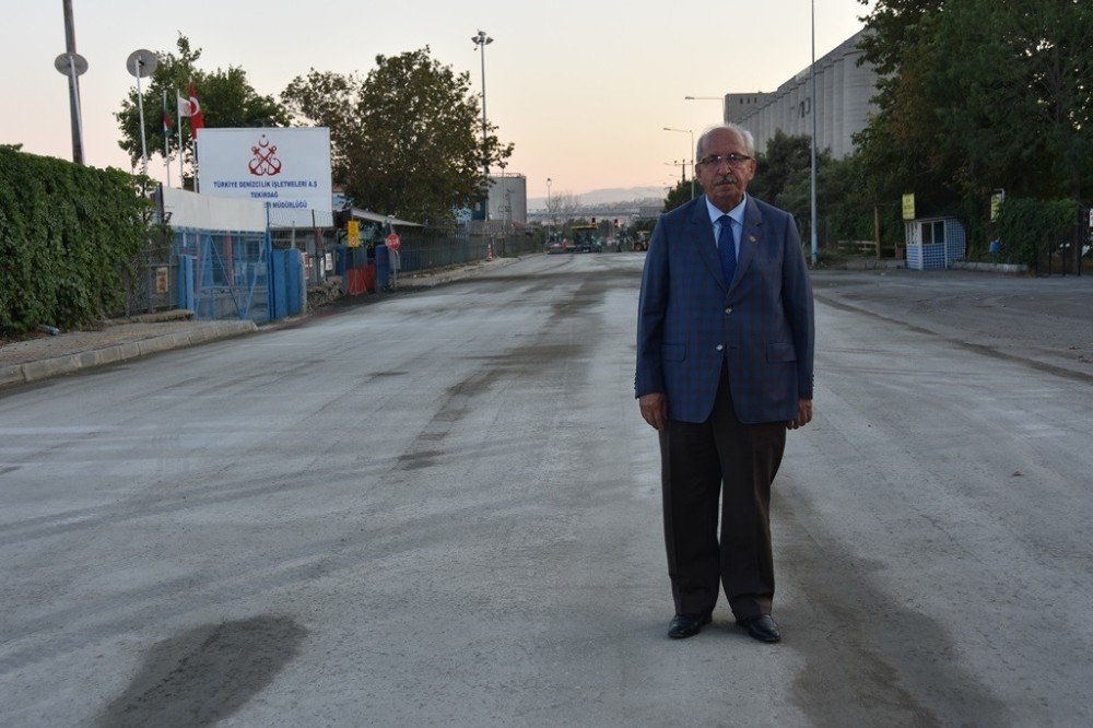 Başkan Albayrak Barbaros Caddesindeki yol çalışmasını inceledi