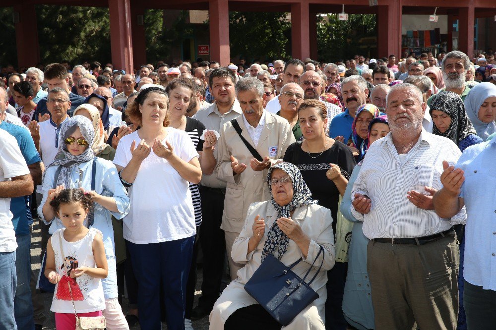 Tokat’ta ilk hac kafilesi kutsal topraklara uğurlandı