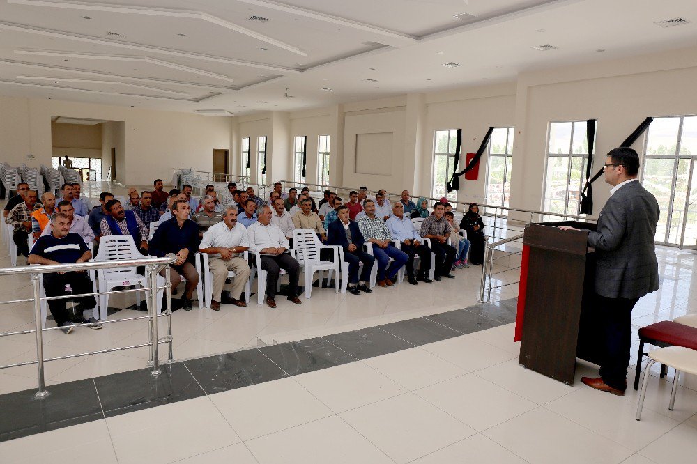 Kaymakam Doğramacı, işçilerle bir araya geldi