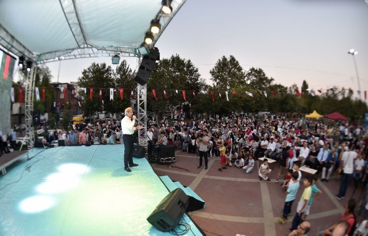 Beyoğlu’nda yaz okullarına katılan 5 bin öğrenci sertifikalarını aldı