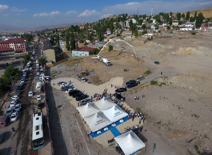 Büyükşehir Kavak Konutları’nın temelini attı