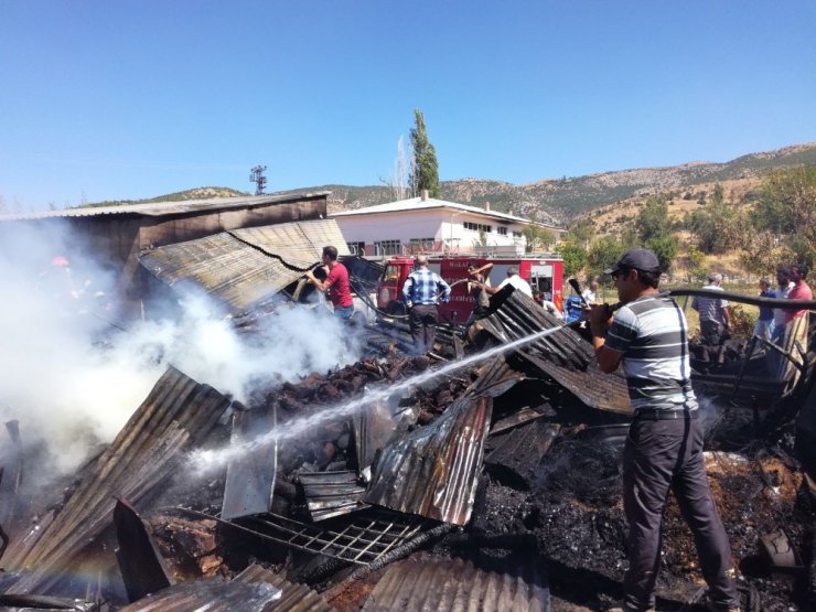 Malatya’da depo yangını