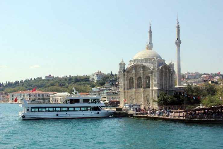 Yıllardır İstanbul’da yaşayan kadınlar Boğazı ilk kez gördüler