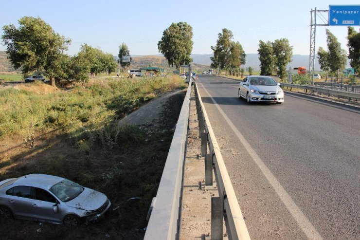 Aydın’da otomobil köprüden uçtu: 4 yaralı