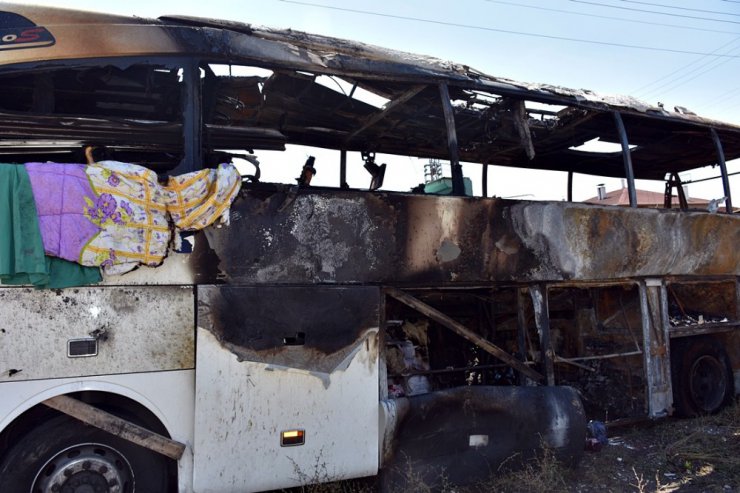 Kastamonu’da 46 yolcunun bulunduğu otobüs alev alev yandı