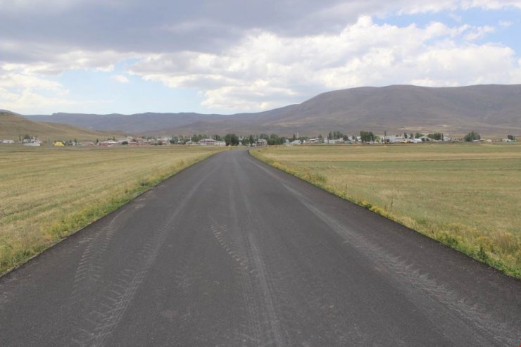 Selim Akçakele arası 17 kilometre sıcak asfalt oldu