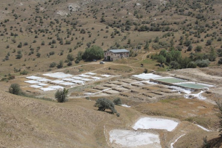 Asırlardır aynı metotlarla tuz üretiyorlar