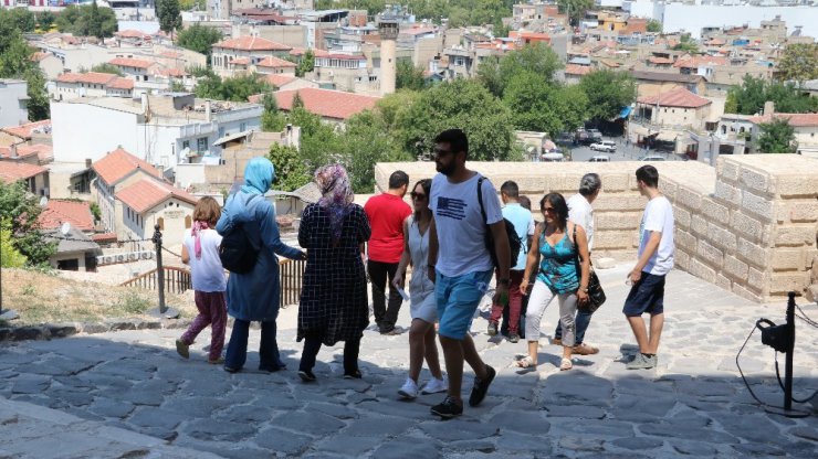 Gaziantep kalesine yoğun ziyaretçi