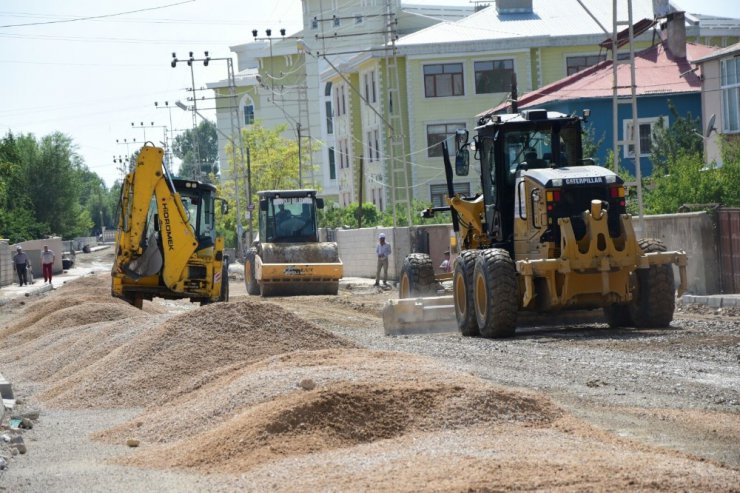 İpekyolu Belediyesinden yol yapım çalışması