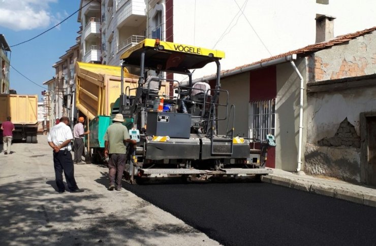 Sungurlu’da asfaltlama çalışmaları başladı