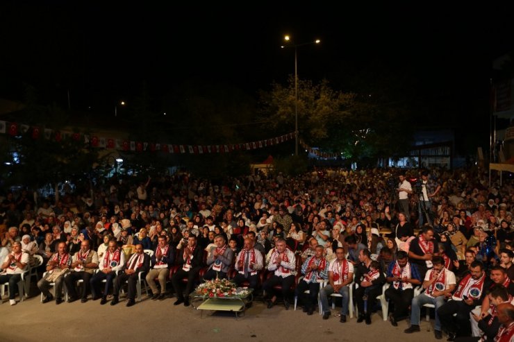 Başkan Çelik, Özvatan’da Festivale katıldı