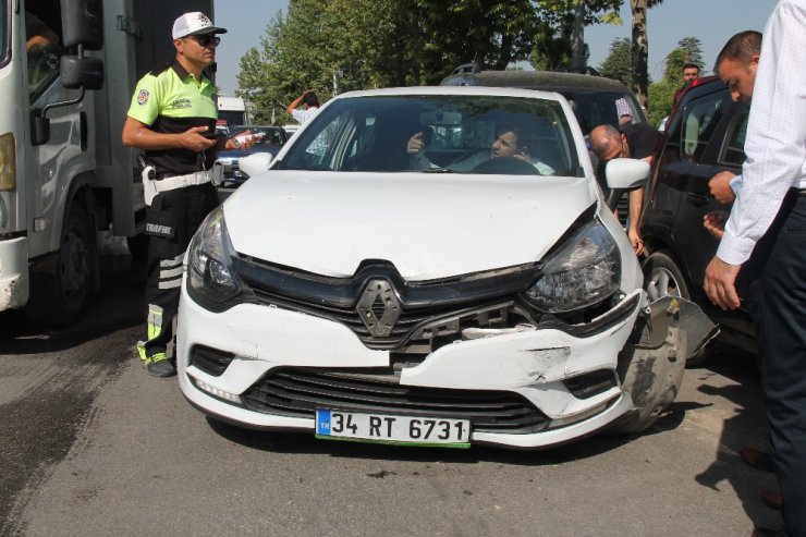 Elazığ’da 5 araç birbirine girdi