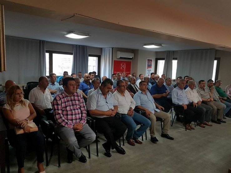 MHP İzmir’de başkanlık divanı listesi