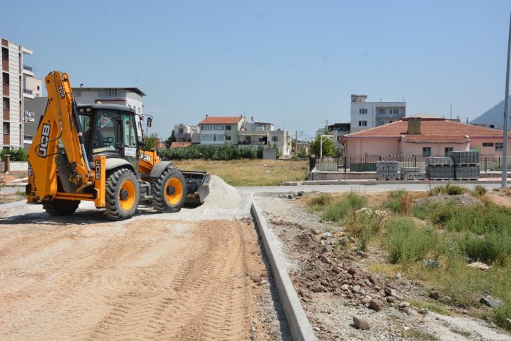 Şehzadeler’de 120 günde 60 bin metrekare parke taşı döşenecek