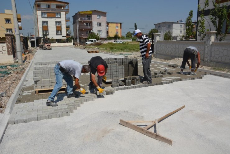 Şehzadeler’de 120 günde 60 bin metrekare parke taşı döşenecek