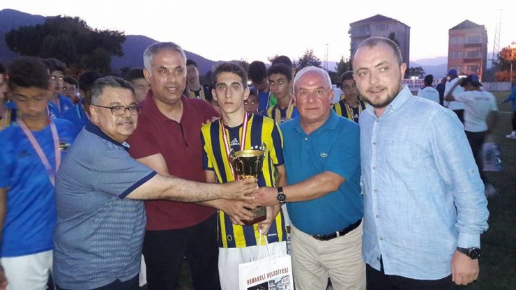 TFF Lefke Cup U15 Futbol Turnuvasının kupa töreni yapıldı