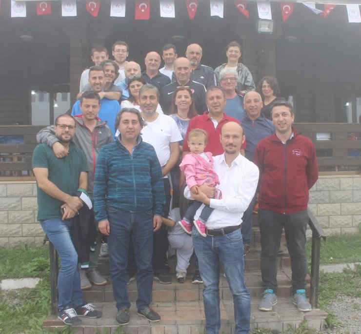 Gençlik Hizmetleri ve Spor İl Müdürü Öztürk, basın mensupları ile kamp yaptı