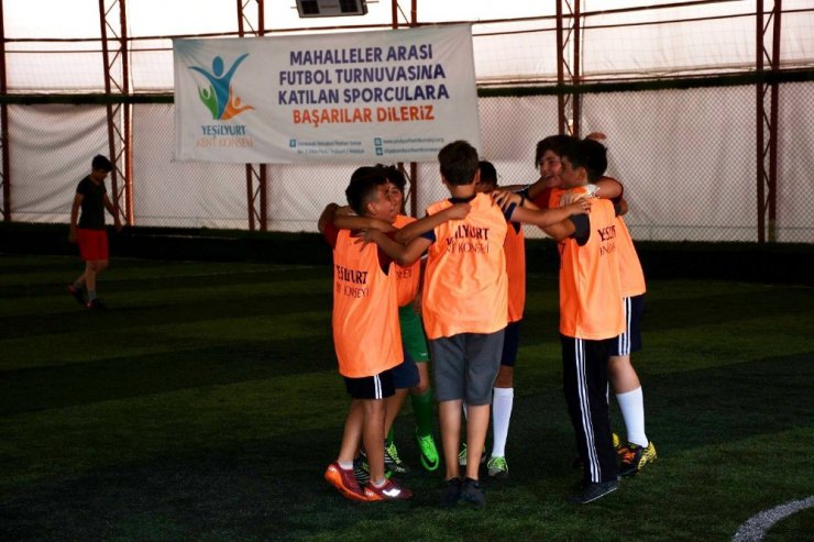 Yeşilyurt’ta mahalleler arası futbol turnuvası