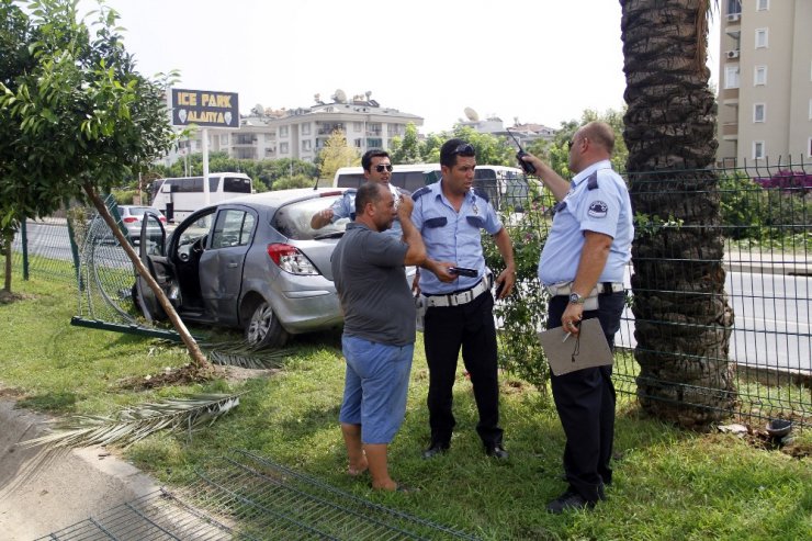 Otomobille yakıt tankeri çarpıştı: 1 ağır yaralı