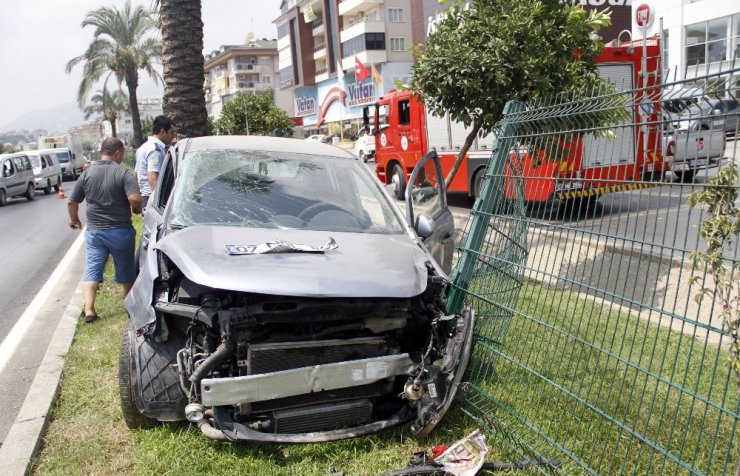 Otomobille yakıt tankeri çarpıştı: 1 ağır yaralı