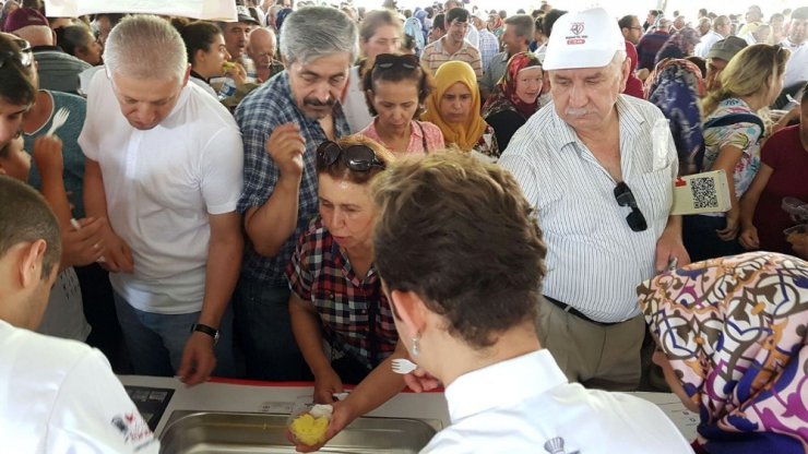 Tekirdağ Aşçılar ve Pastacılar Derneği, Mengen Uluslararası 32. Aşçılık ve Turizm Festivali’ne katıldı