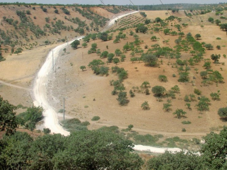 Araban’da yol yapım çalışmaları devam ediyor