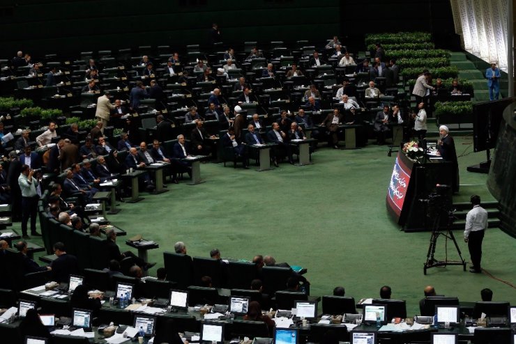 İran Cumhurbaşkanı Ruhani: “Birkaç saat içerisinde nükleer anlaşmayı feshedebiliriz"