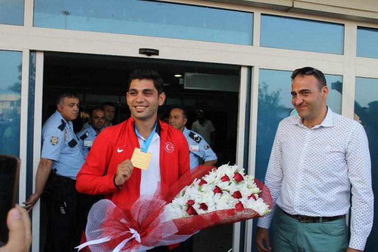 Şampiyonu Spor A.Ş. karşıladı