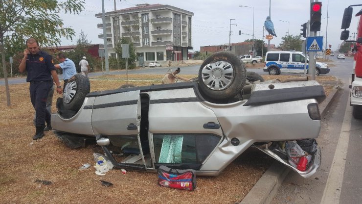 Samsun’da otomobil takla attı: 2 ağır yaralı