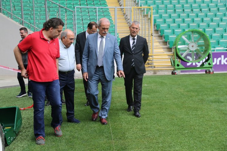 Altepe: "Yeşil beyazlı renklere leke sürülmesin"