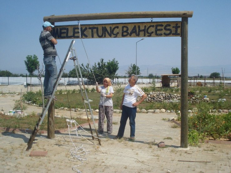 Ölen Öğretmenin adı parkta yaşayacak