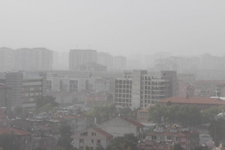 Kayseri’yi toz bulutu kapladı