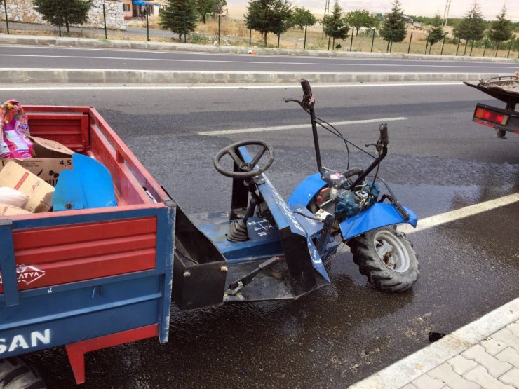 Darende’de otomobil çapa motoruna çarptı: 1 ağır yaralı