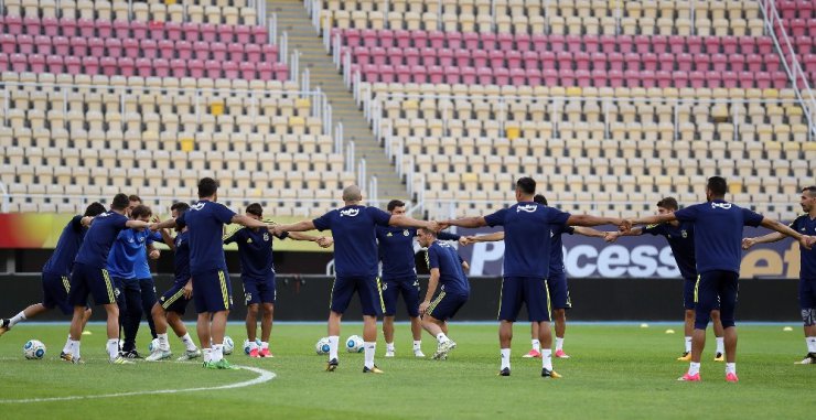 Fenerbahçe’de Vardar maçı hazırlıkları tamam