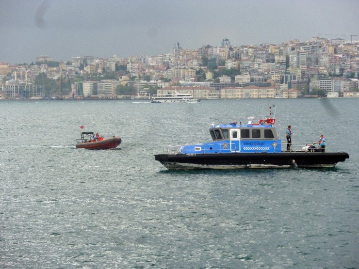 Üsküdar’da denizden erkek cesedi çıktı