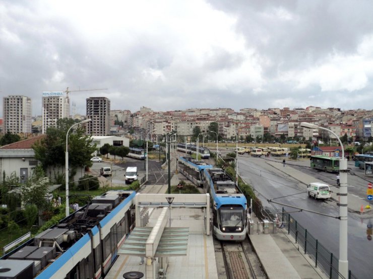 Zeytinburnu tramvay hattı yerin altına alınıyor