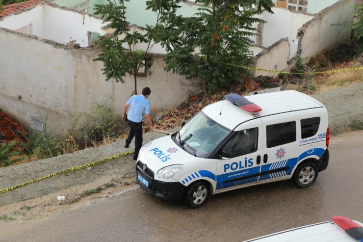 12 yaşındaki çocuk bulduğu el bombasını evine götürdü