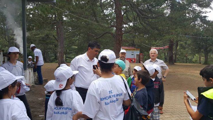 Başkan Yalçın, öğrencilerle piknik yaptı