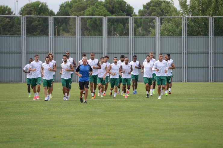 Paul Le Guen: “Hala oyuncu bekliyorum”